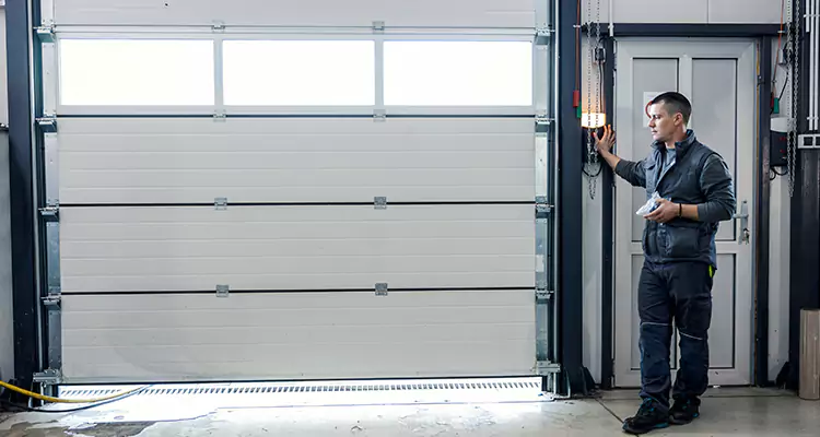 Modern Overhead Door Repair in Pine Hills, FL