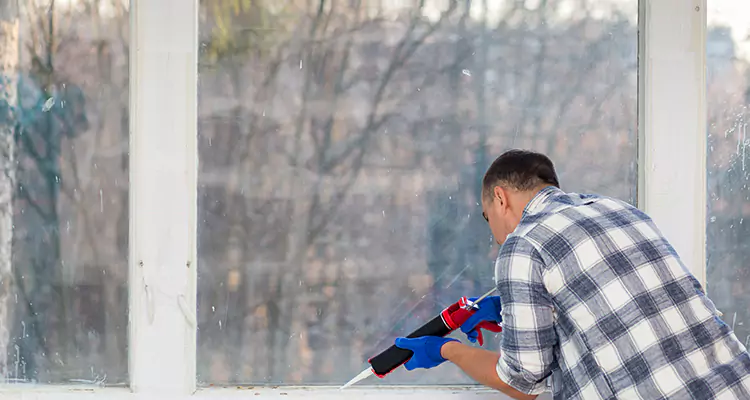 Repair Sliding Closet Doors Not Moving in Pine Hills, FL